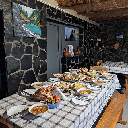 Guesthouse Javakhe Omalo ภายนอก รูปภาพ